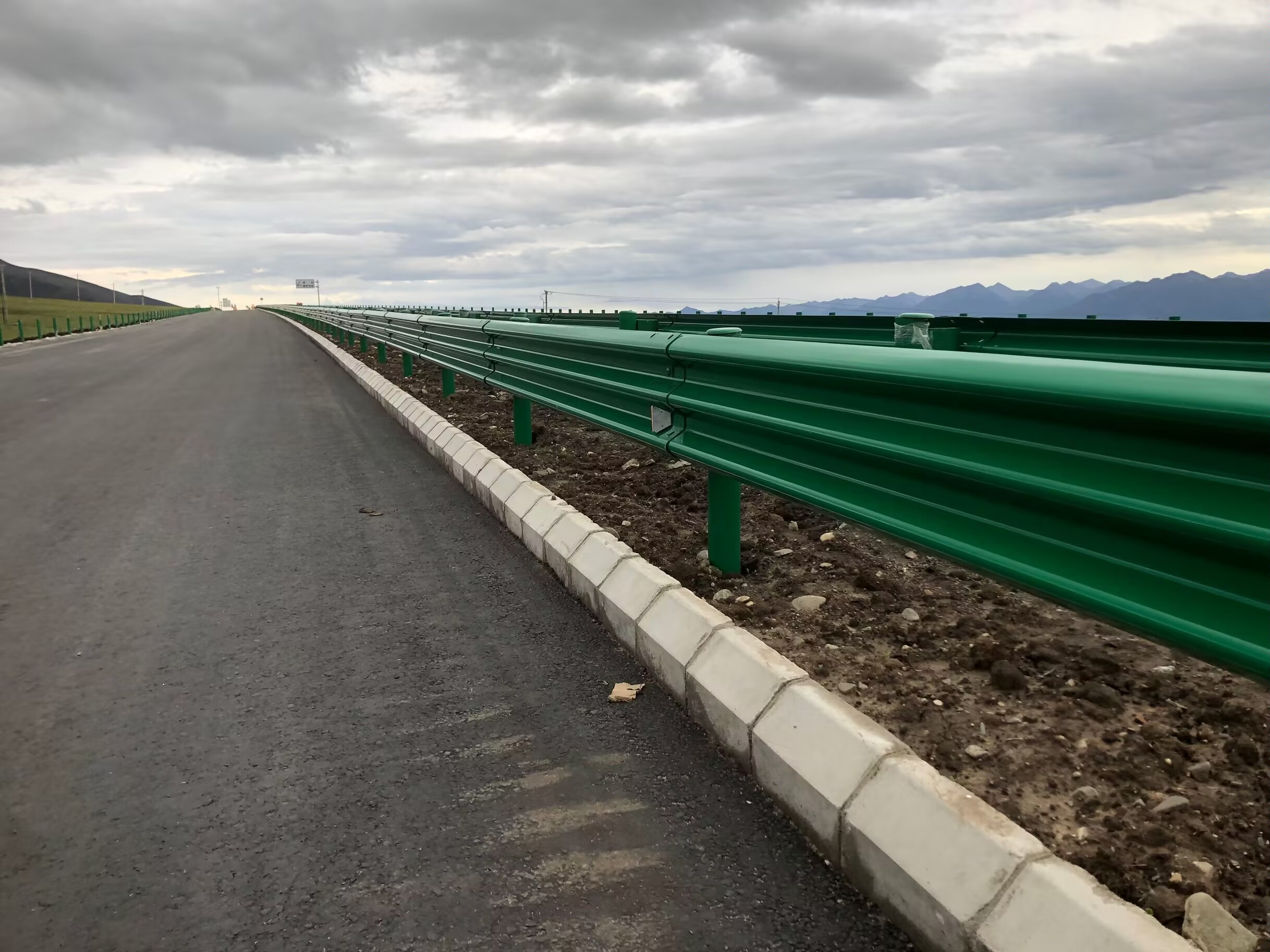 三门县乡村公路波形护栏高速公路波形护栏 - 推荐